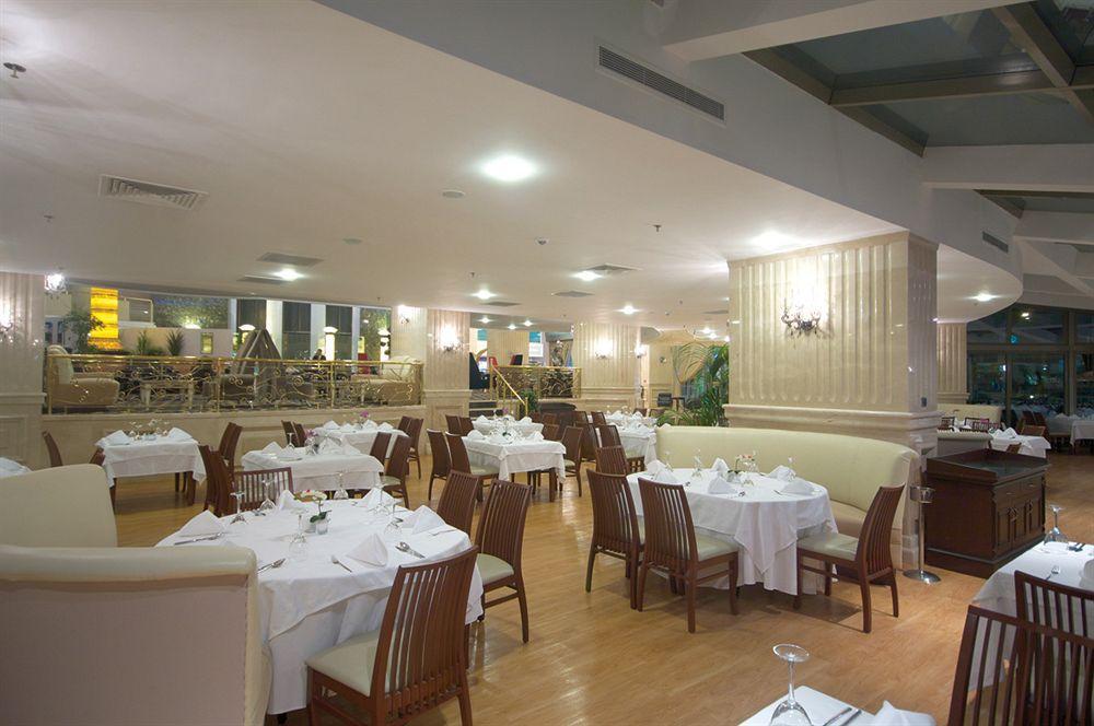 Eser Premium Hotel & Spa Buyukcekmece Exterior photo The restaurant