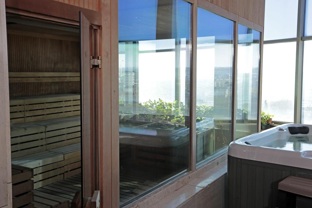 Eser Premium Hotel & Spa Buyukcekmece Exterior photo A sauna in a spa