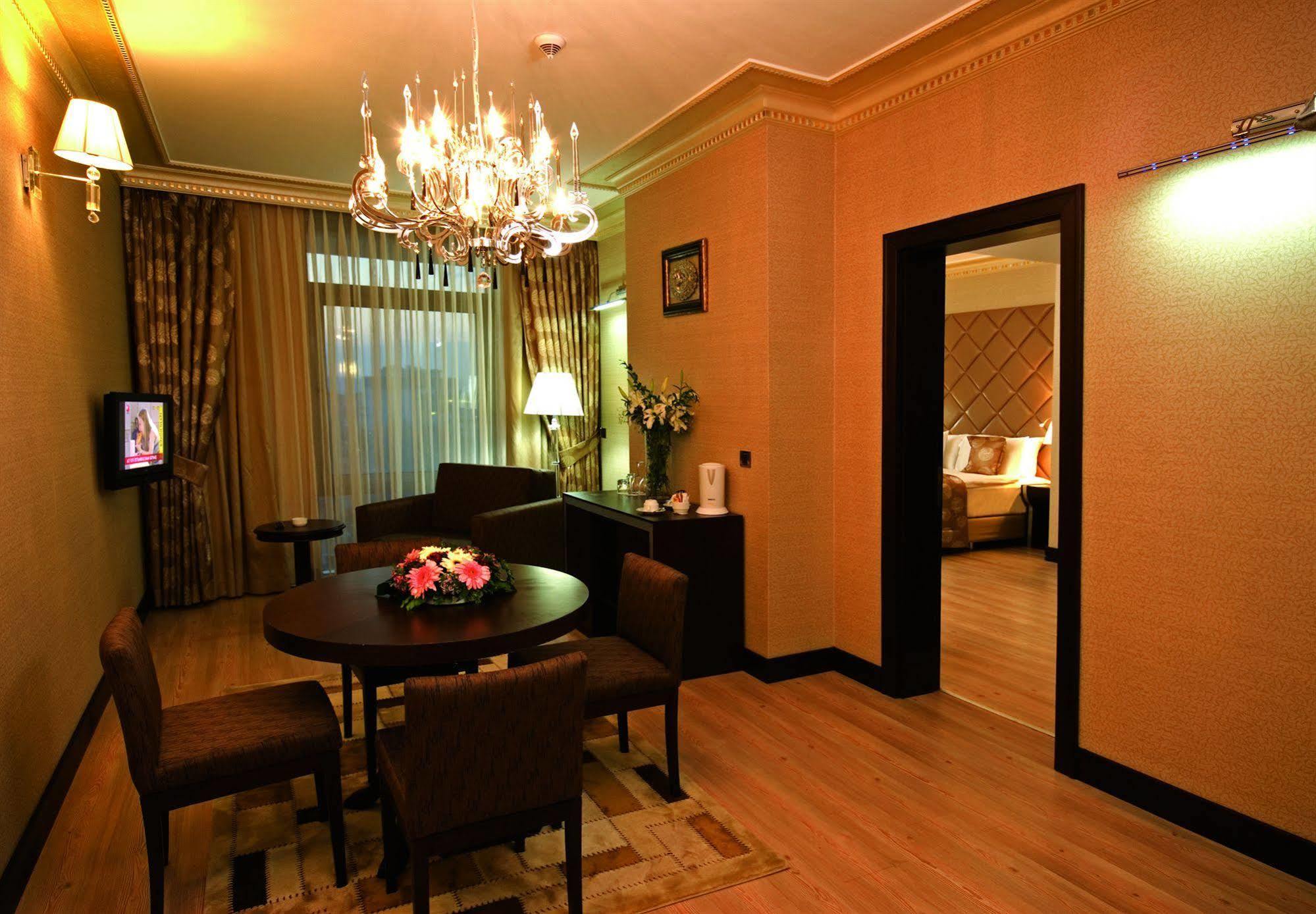 Eser Premium Hotel & Spa Buyukcekmece Exterior photo Suite